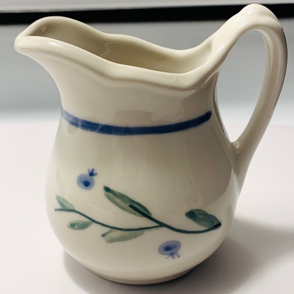 Hartstone Pottery Stoneware Creamer Pitcher Wild Blueberry Signed 1983 EC - Picture 1 of 4